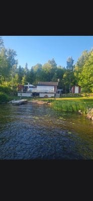 Stuga med egen sandstrand, bastu, brygga. - Bild 15