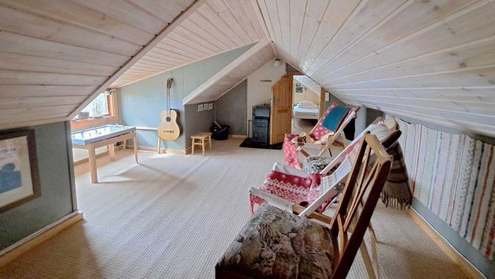 Unik stuga med sjö och fjällutsikt där båt ingår - Bild 23