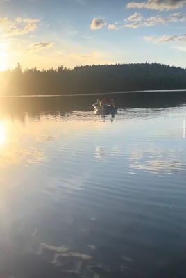 Bild 4 på Drömstuga med sjöutsikt och egen badplats