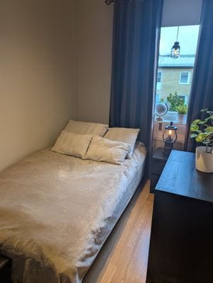 Hyr denna stuga i Visby på 70 m². 3 sängplatser. Från 25 000 kr per vecka. Se bilder och tillgänglighet här.