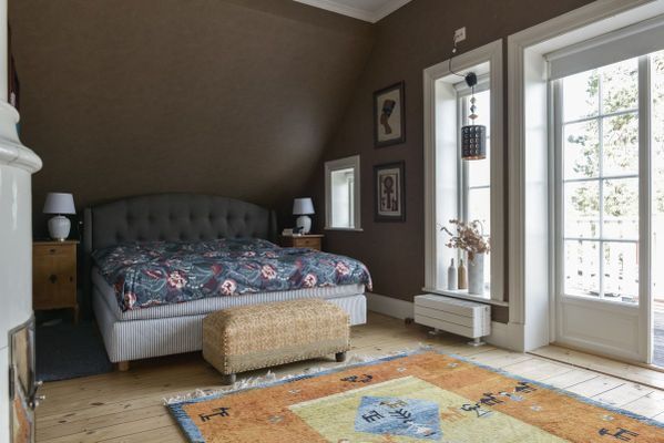 Sekelskiftesvilla med sjötomt, brygga & roddbåt - Bild 15