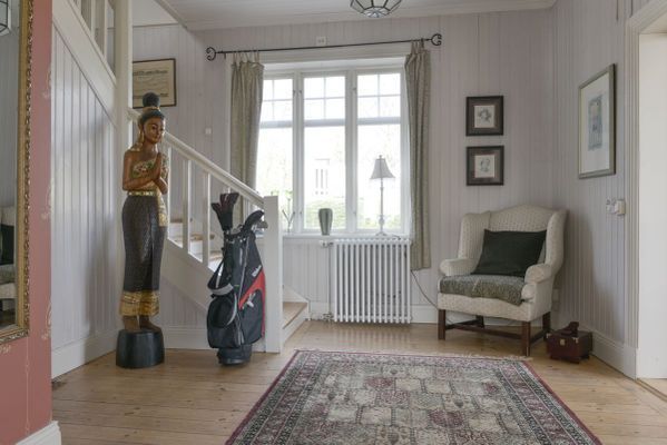 Sekelskiftesvilla med sjötomt, brygga & roddbåt - Bild 14