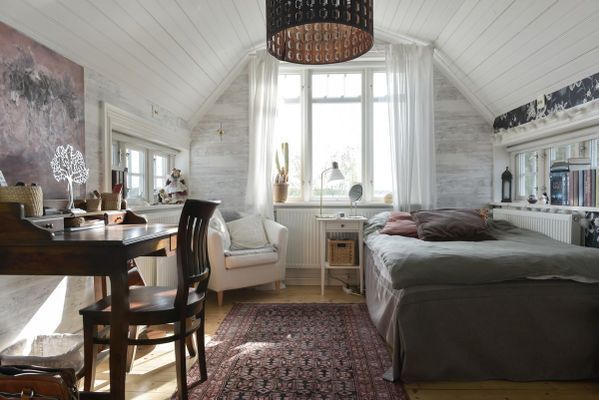 Sekelskiftesvilla med sjötomt, brygga & roddbåt - Bild 17