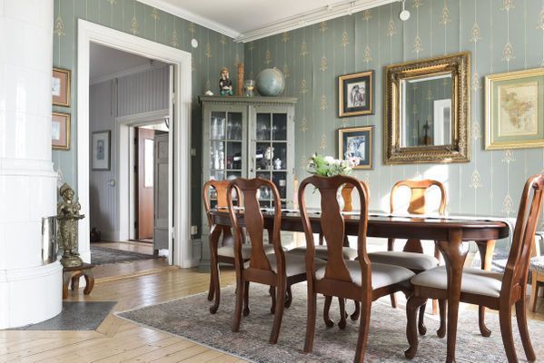 Sekelskiftesvilla med sjötomt, brygga & roddbåt - Bild 10