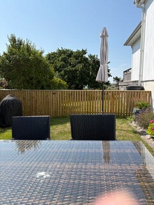 Sommarboende i lägenhet i villa nära fin badplats - Bild 18