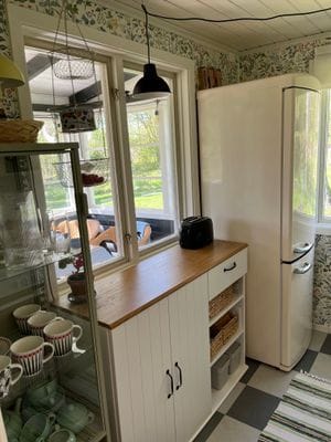 Familjevänlig stuga nära bad - Bild 7
