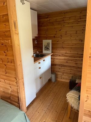 Familjevänlig stuga nära bad - Bild 13