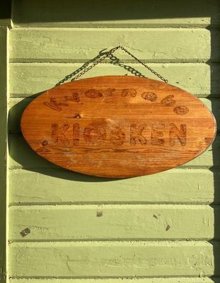 Drömstuga med sjöutsikt och egen badplats - Bild 26