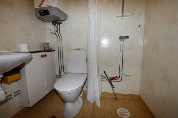 Bild 4 på Stuga i Brokind mitt i eklandskapet