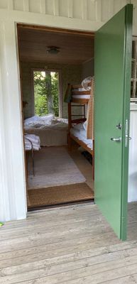 Drömstuga med sjöutsikt och egen badplats - Bild 21