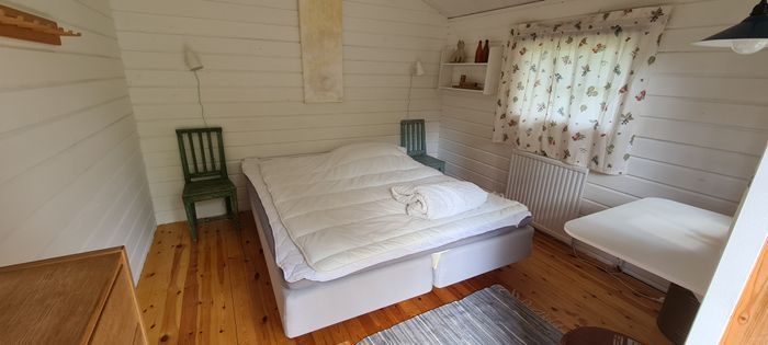 Strandnära stuga i Kvarnsand, Grisslehamn. - Bild 13