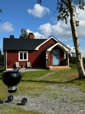 Bild 4 på Stuga, Åkersjön, Jämtland, sjöutsikt, fjällutsikt