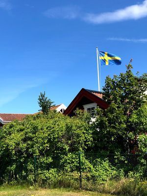 Hyr denna stuga i Resarö på 35 m². 2 sängplatser. Från 9 000 kr per vecka. Se bilder och tillgänglighet här.