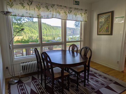 Hus vid sjö nära Varberg och Ullared - Bild 9