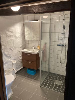 Lägenhet i fyrlängad gård - Bild 11