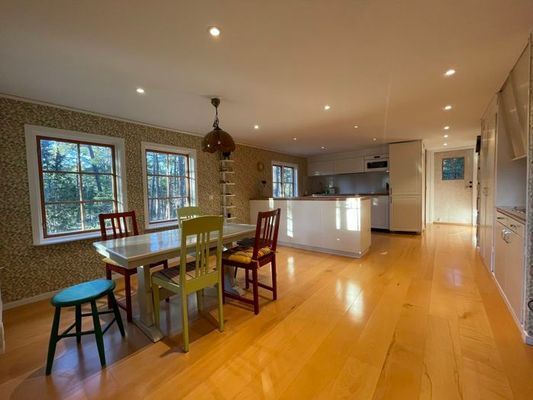 Strandnära fritidsboende på Ireviken