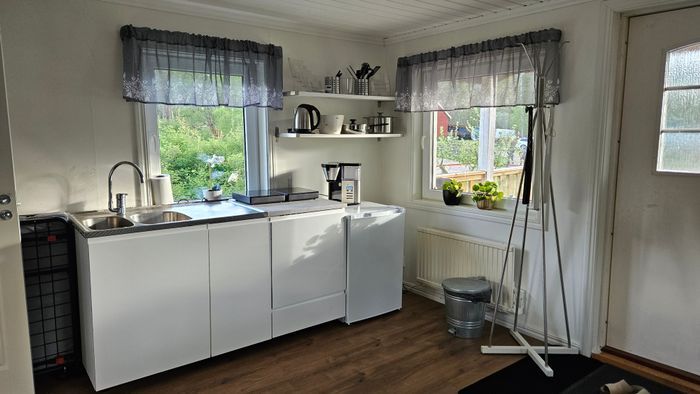 Mysig  attefallstuga på hästgård - Bild 7