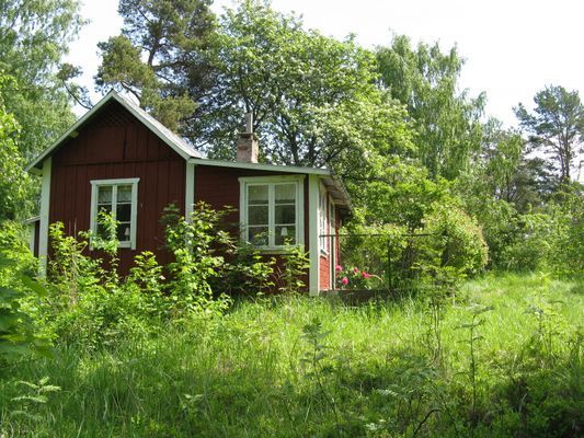 Hyr denna stuga i Blidö på 35 m². 4 sängplatser. Från 5 000 kr per vecka. Se bilder och tillgänglighet här.