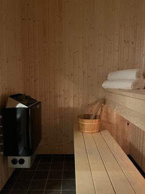 Modernt boende med Bastu mitt i backen ! - Bild 11