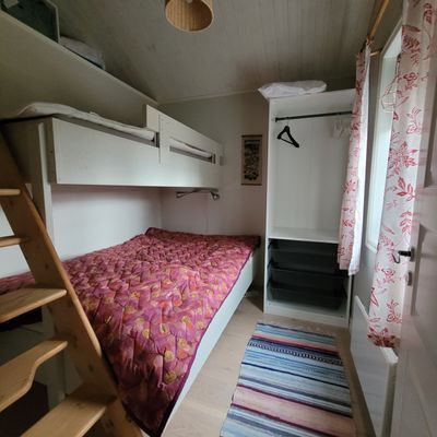 Sovrum 3, sängar 140 resp 80 cm