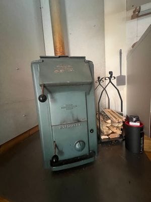 Bild 3 på Mysig stuga, öppen spis och 200m till havet