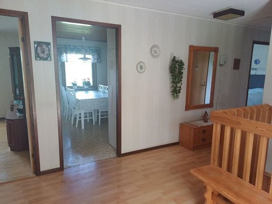 Fridfullt läge med närhet till natur och hav - Bild 11