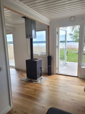 Hyr denna stuga i Stockholm på 37 m². 2-4 sängplatser. Från 4 000 kr per vecka. Se bilder och tillgänglighet här.