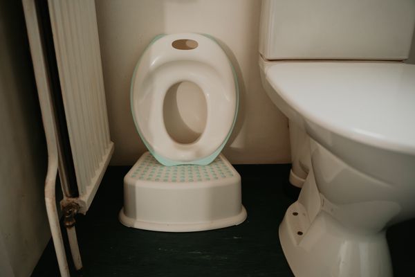 Charmigt fritidshus i skogsbrynet - Bild 12