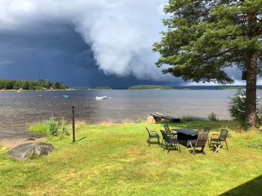 Stuga på strandtomt