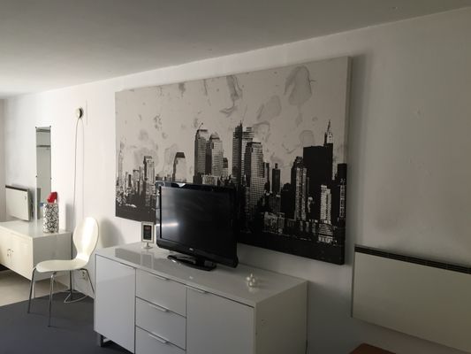 Hyr denna stuga i Visby på 55 m². 4 sängplatser. Från 8 000 kr per vecka. Se bilder och tillgänglighet här.