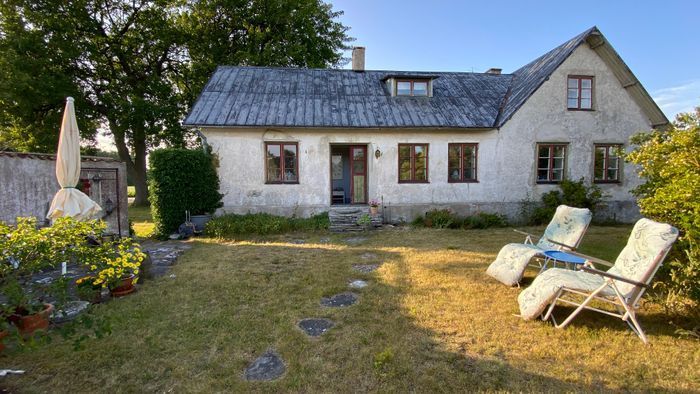 Äldre renoverat kalkstenshus i Öja på Sudret - Bild 17