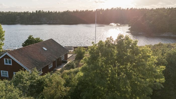 Egen lägenhet i hus ute i den svenska skärgården!