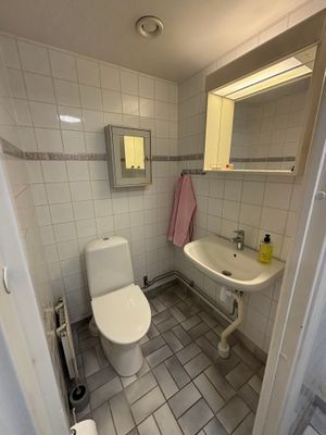 Mysig semesterlägenhet med egen ingång i villa - Bild 11