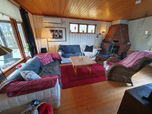 Stuga,  4 bäddar nära äventyrspark i södra Halland