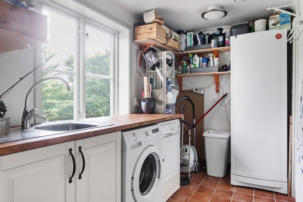 Hus i Mölnbo med uppvärmd pool nära Gnes | SE13025 - Bild 12