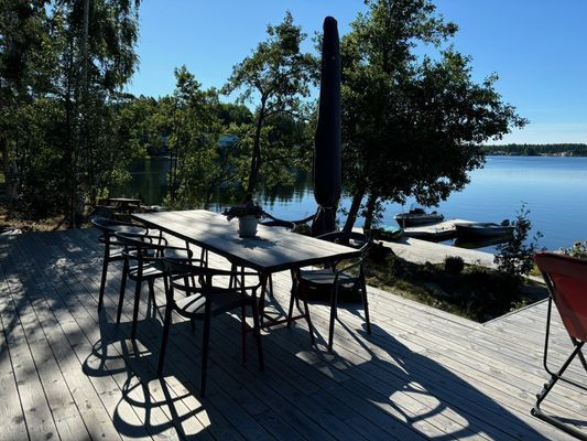 Hyr denna stuga i Söderhamn på 70 m². 6-8 sängplatser. 14 000 - 17 000 kr per vecka. Se bilder och tillgänglighet här.