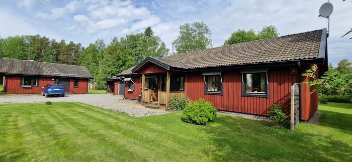 Rymlig villa i den idylliska fiskebyn Norrfors - Bild 19