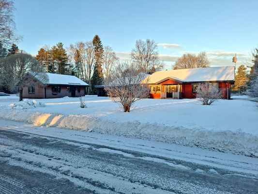 Rymlig villa i den idylliska fiskebyn Norrfors