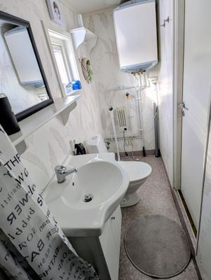 Annexet dusch och toa