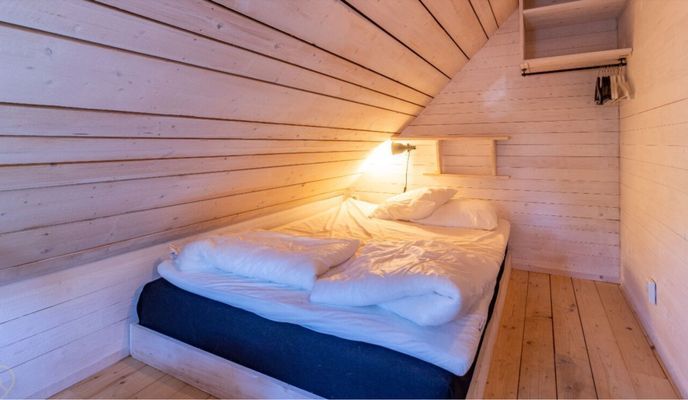 Våning i VILLA med  HAVSUTSIKT, SPABAD o AC - Bild 13