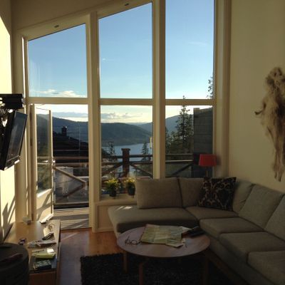 Hyr denna stuga i Åre på 79 m². 8-10 sängplatser. Från 16 000 kr per vecka. Se bilder och tillgänglighet här.