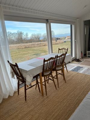 2 Mysiga Småstugor med Havsutsikt och Stor Tomt - Bild 8