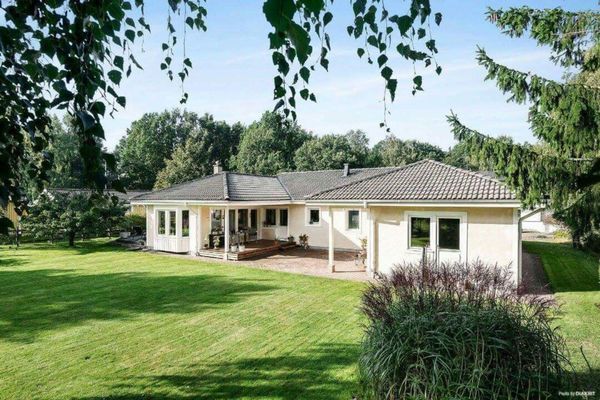 Charmig villa nära stranden i Vejby | SE01066