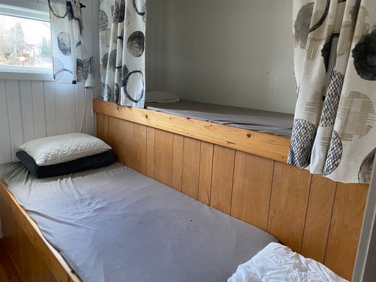 Sjönära Sjöutsikt Hjälmaren Sandstrand Brygga Bad - Bild 10