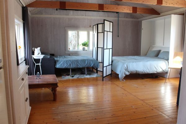 Bild 3 på En modern stuga mitt I naturen