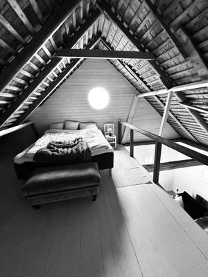 Studio m etage fritt läge i charmig Skånegård - Bild 15