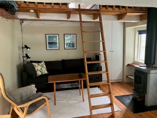 Strandnära gäststuga i Tofta -Gnisvärd