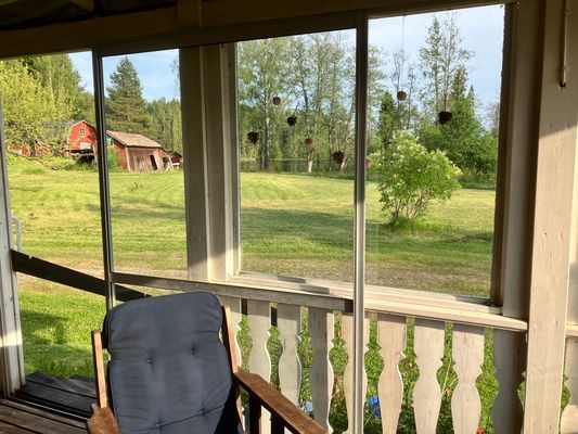Bild 4 på Stuga med egen badstrand, brygga och roddbåt.