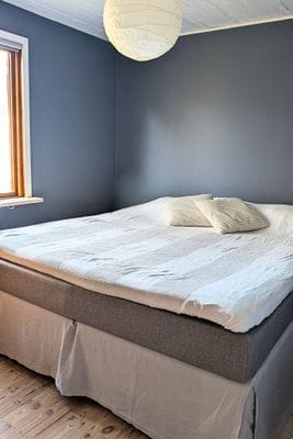 Mysig stuga med poolområde - Bild 9