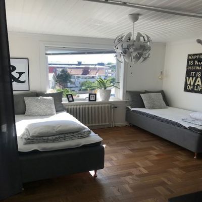Mysigt hus med pool i centrala Lysekil - Bild 14